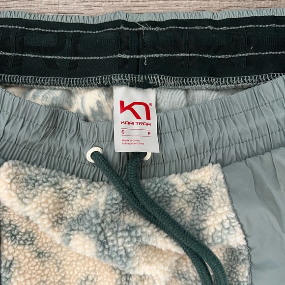 Kari Traa Ane Pile Sweat Pants - Picture 2 of 3